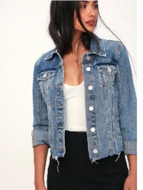 BLANK NYC Traffic Jam lue Raw Hem Denim Trucker Jacket XS NWOT
